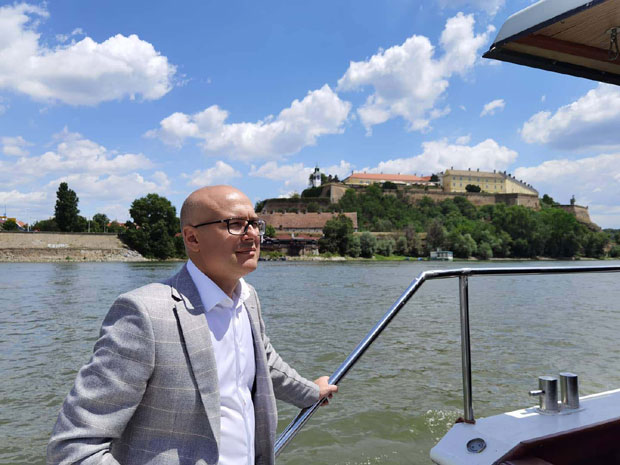 Привреда нам напредује, нисмо више земља пропуштених шанси. Србија je никада јача, а услови никад тежи: Милош Вучевић о раду и предстојећим изборима